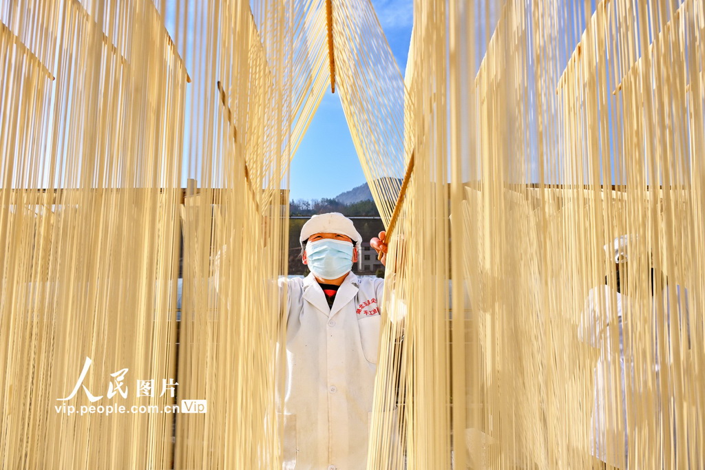 湖北英山：赶制手工挂面 供应市场【7】