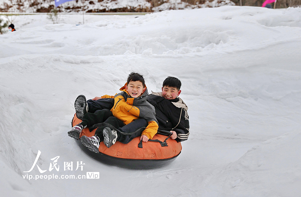 河北秦皇岛：趣味冰雪游 乐享欢乐假期【2】