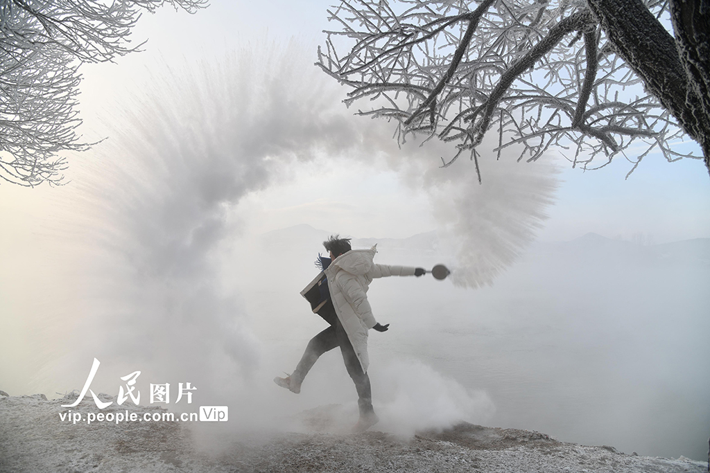 吉林：冰雪经济持续火爆【4】