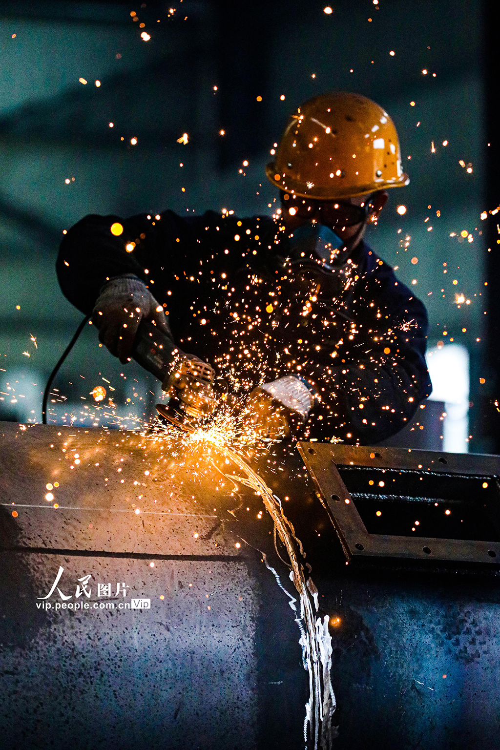 广西灵川：开足马力生产忙【2】