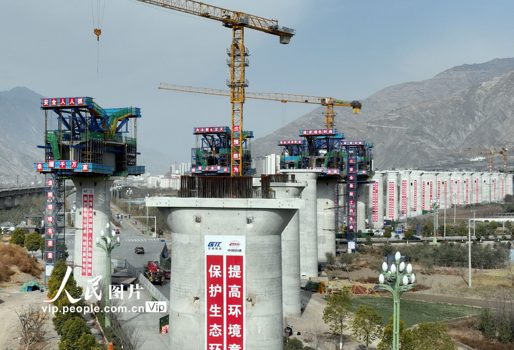 甘肃陇南：天陇铁路加速建设【4】