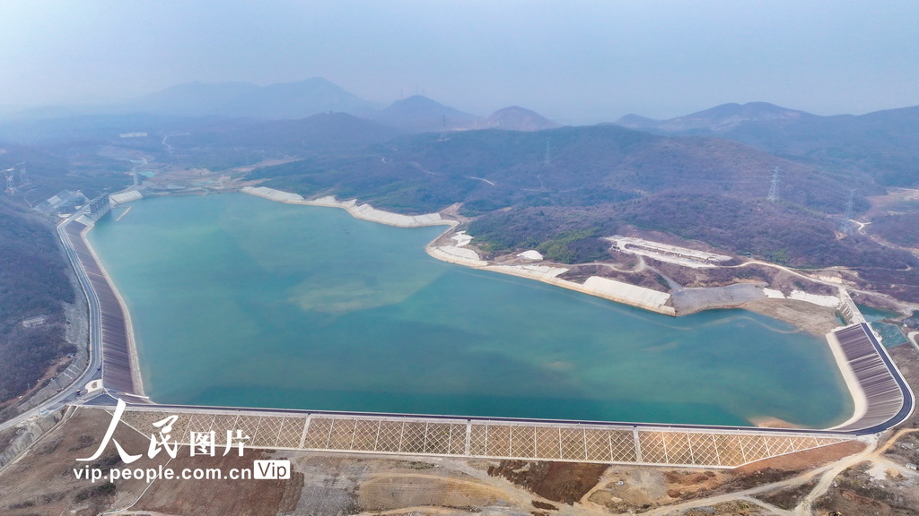 江苏句容：世界坝体最高抽水蓄能电站首批机组并网发电【2】