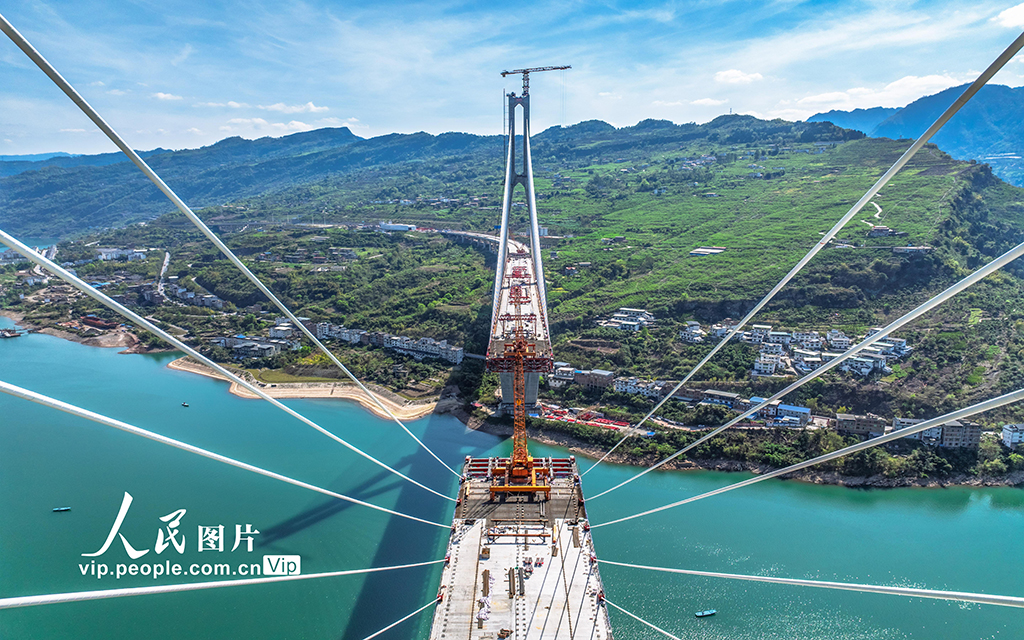 云南绥江：新市金沙江特大桥建设正酣【4】