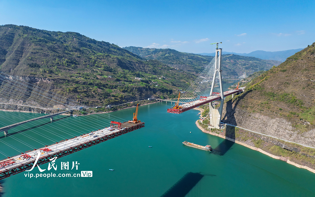 云南绥江：新市金沙江特大桥建设正酣【7】