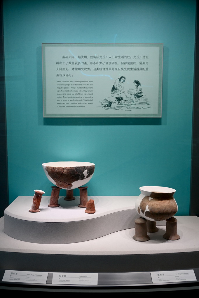 这是中国考古博物馆壳丘头分馆的展品陈列（4月8日摄）。