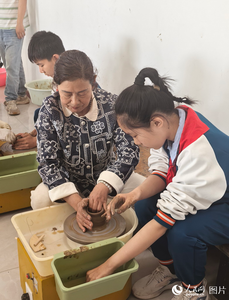 山东日照东港区：五育并举育新人 特色课程促均衡【16】
