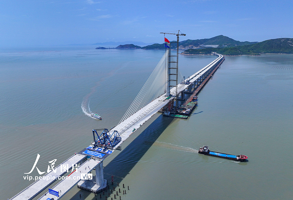 浙江温州：洞头峡跨海大桥合龙