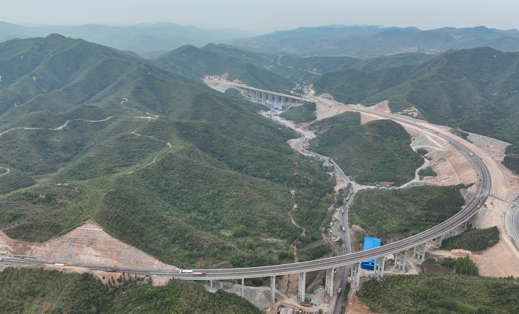 石太高速改扩建项目建设稳步推进