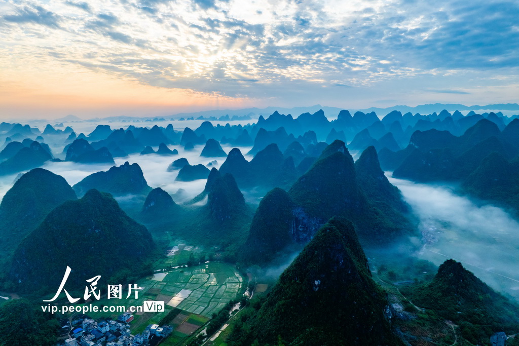 广西荔浦：雨后喀斯特峰林景美如画【2】