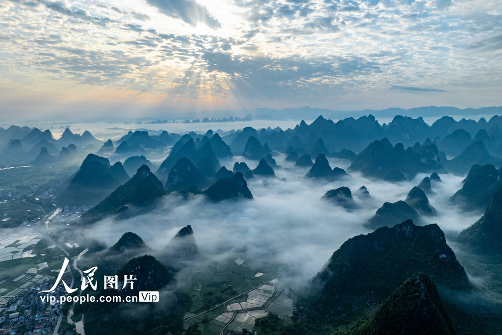 广西荔浦：雨后喀斯特峰林景美如画【4】