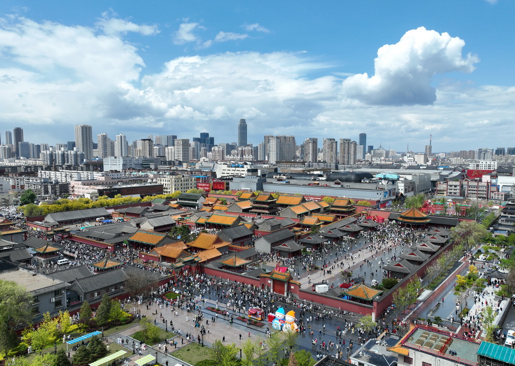 沈阳故宫：400岁古代宫殿与城市一起日新月异