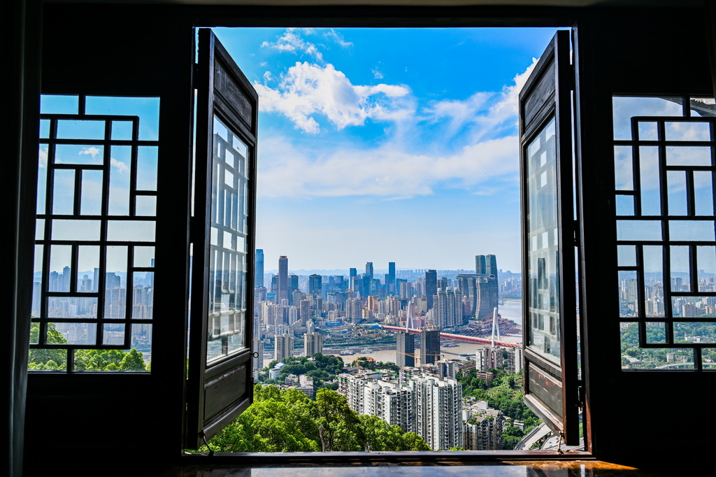 这是5月22日拍摄的重庆城市景象。