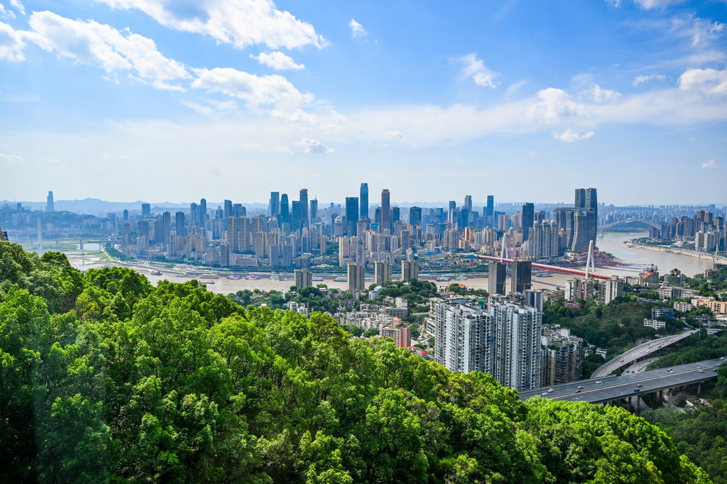 这是5月22日拍摄的重庆城市景象。