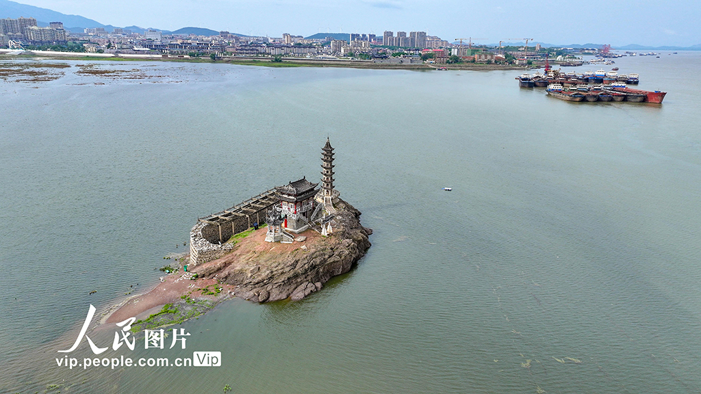 江西庐山：鄱阳湖水位上涨 再现“湖面落星”景观【2】