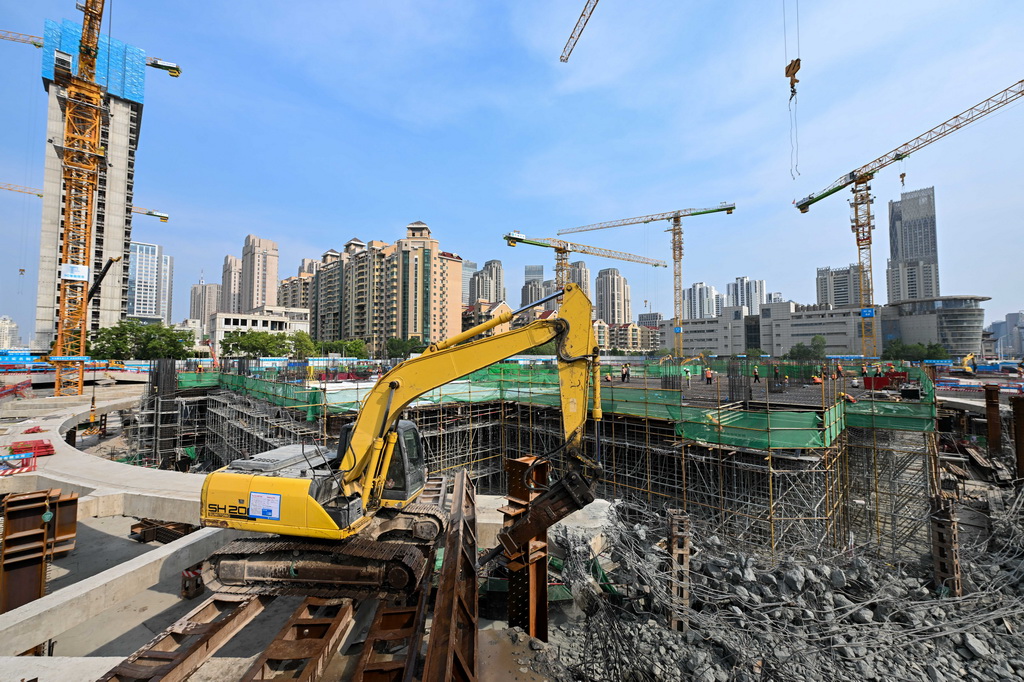 天津南门外大街商圈北部片区城市更新项目建设现场（5月29日摄）。