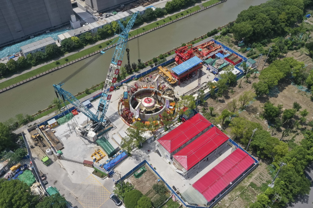 6月18日拍摄的初雨调蓄管廊工程施工现场（无人机照片）。