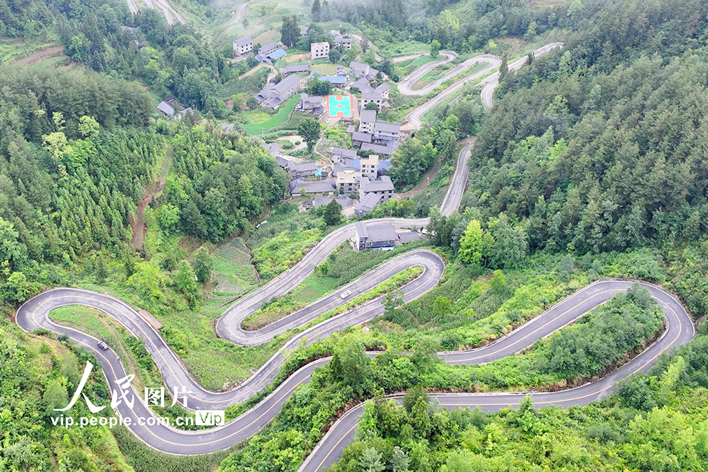 重庆酉阳：农村“四好公路”助力乡村振兴【2】
