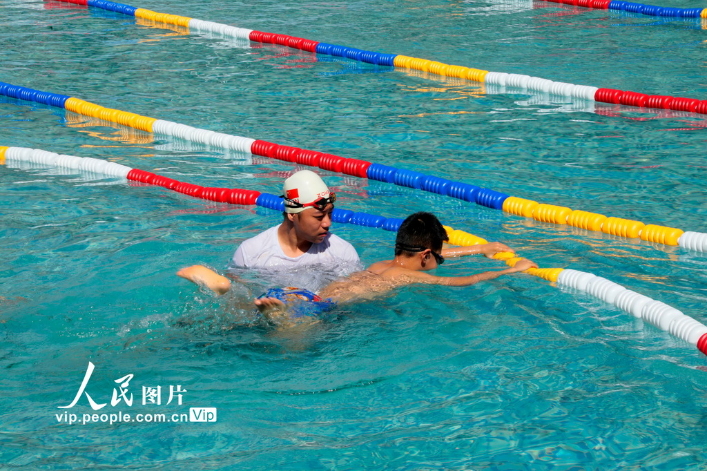 江西泰和:暑假学游泳【2】