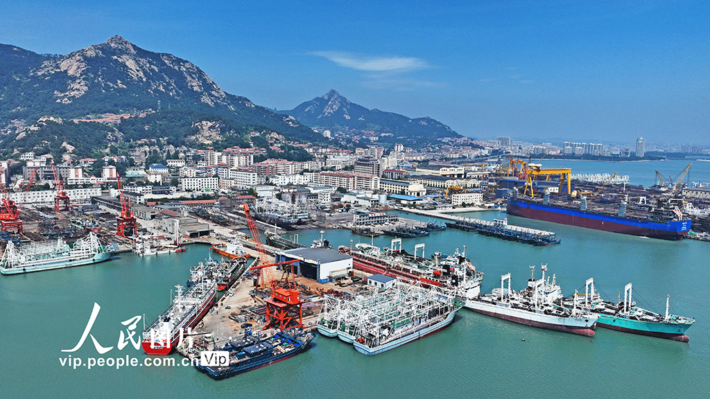 山东荣成:造船企业赶制订单【6】