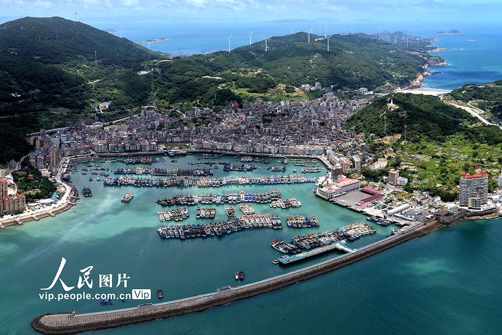 福建福州:渔船回港躲避台风【3】