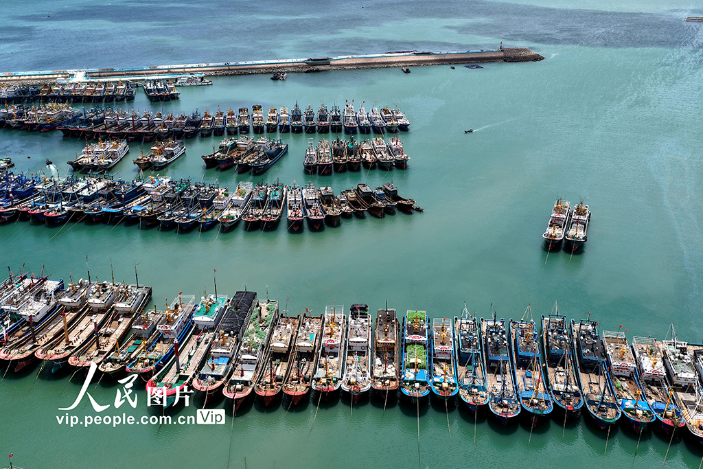 福建福州：渔船回港躲避台风【7】