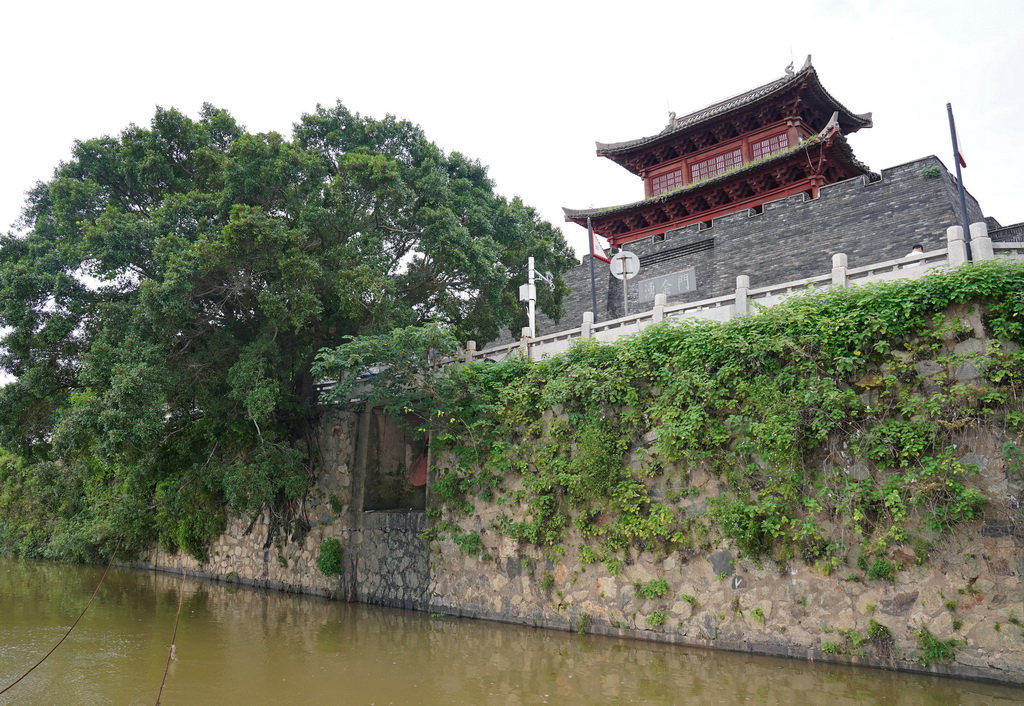 这是位于赣州古城涌金门下的福寿沟水窗（6月18日摄）。