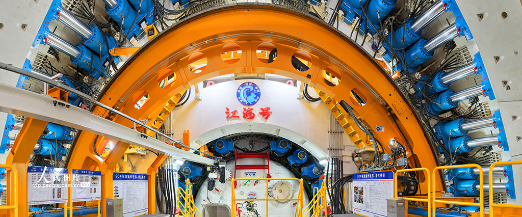 江苏南通:海太长江隧道“江海号”盾构机掘进突破千米【2】