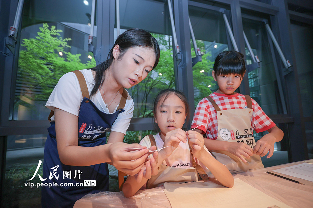 四川遂宁：暑期研学 体验古籍修复【3】