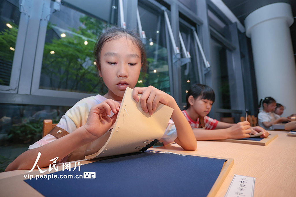 四川遂宁：暑期研学 体验古籍修复【5】