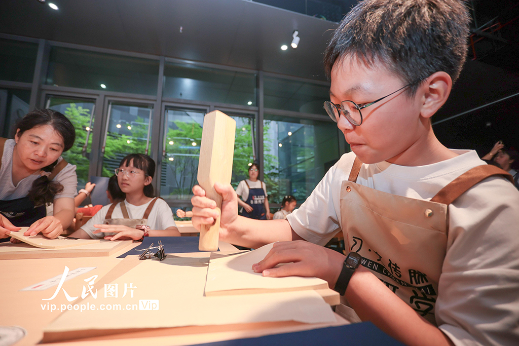 四川遂宁：暑期研学 体验古籍修复【6】