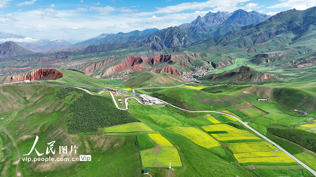 青海祁连：卓尔山风景壮美【2】