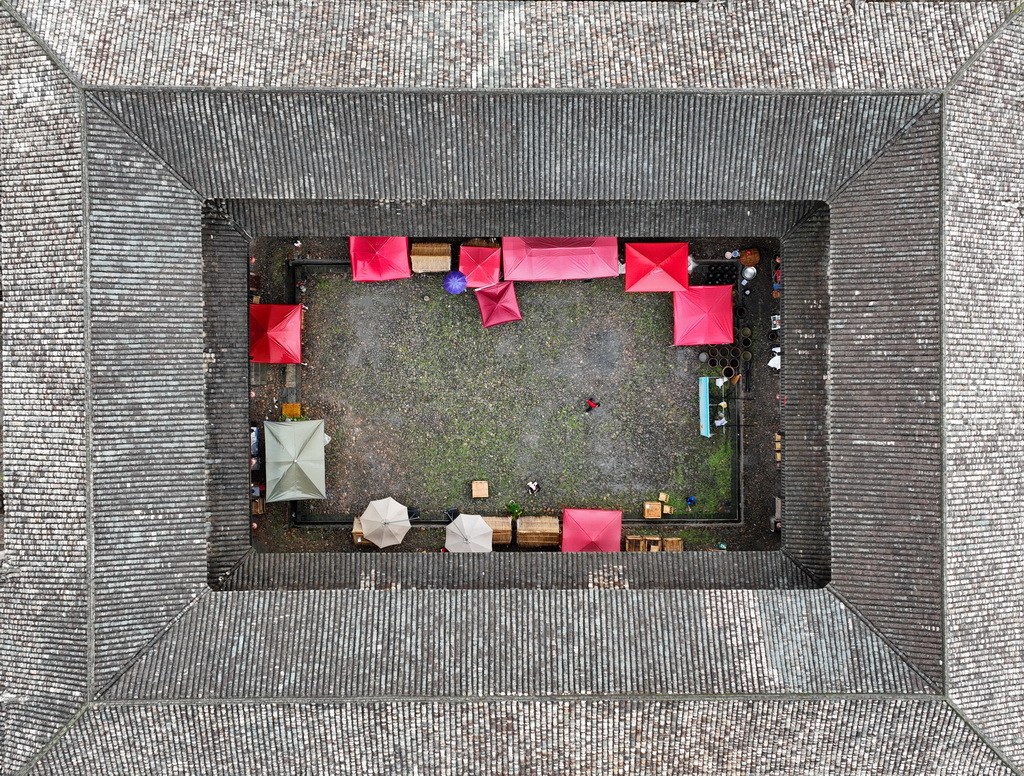 这是位于龙南市杨村镇的燕翼围（6月19日摄，无人机照片）。