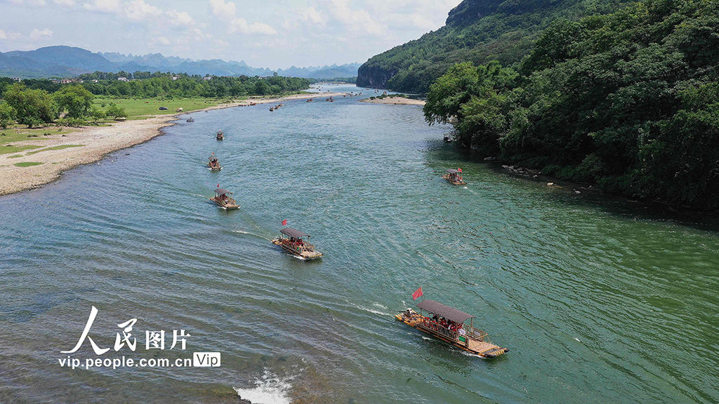 广西灵川：江中泛舟享清凉【2】