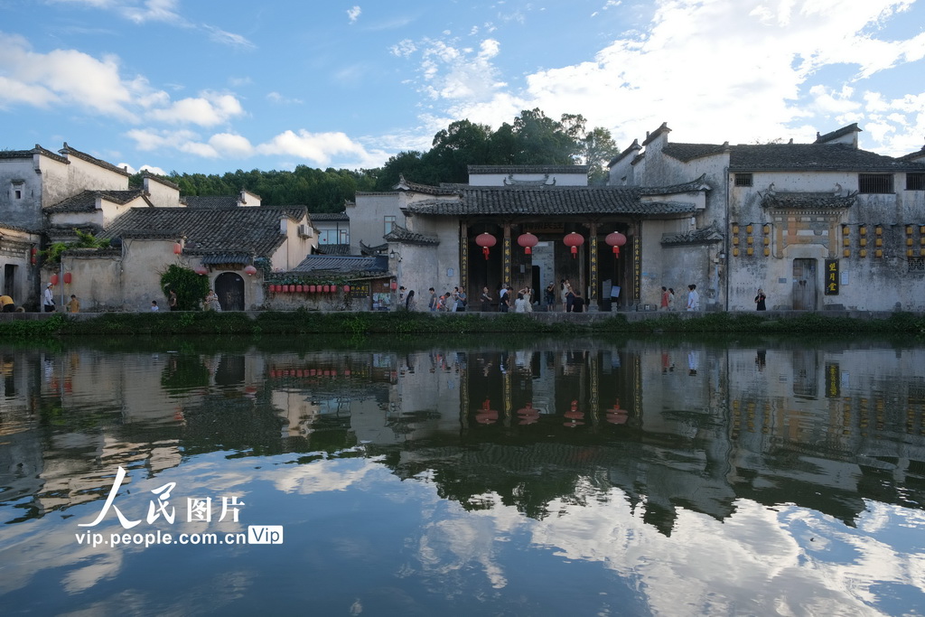 安徽黟县：水墨宏村景色宜人【2】