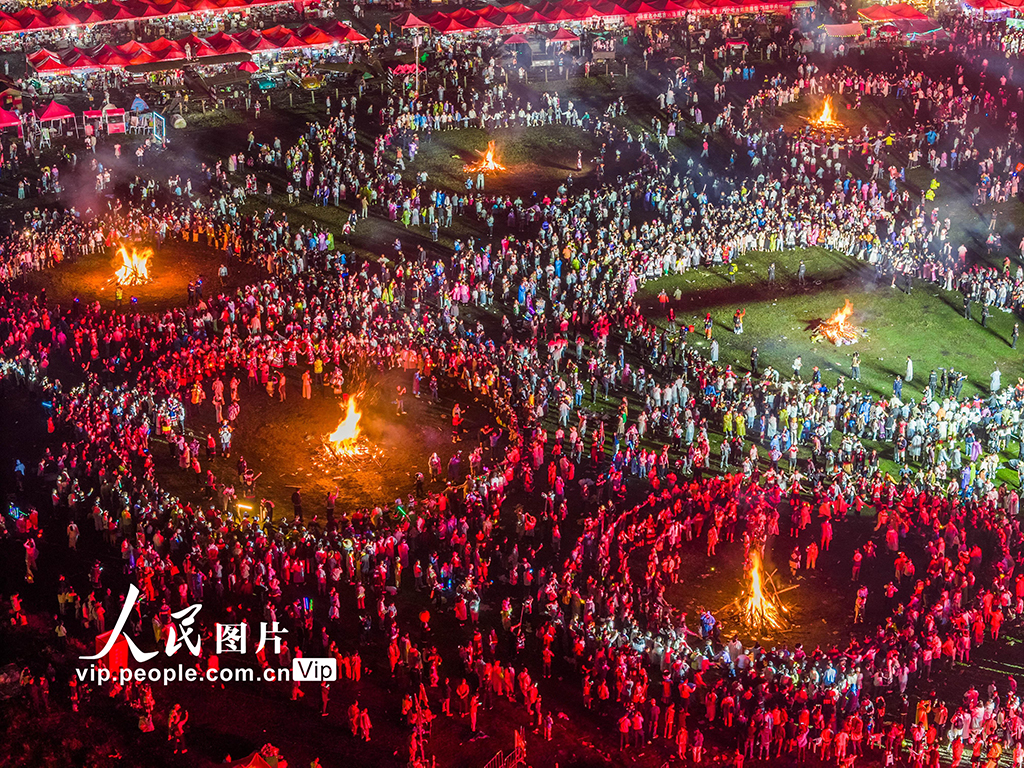 贵州毕节：彝族火把节浪漫启幕【6】