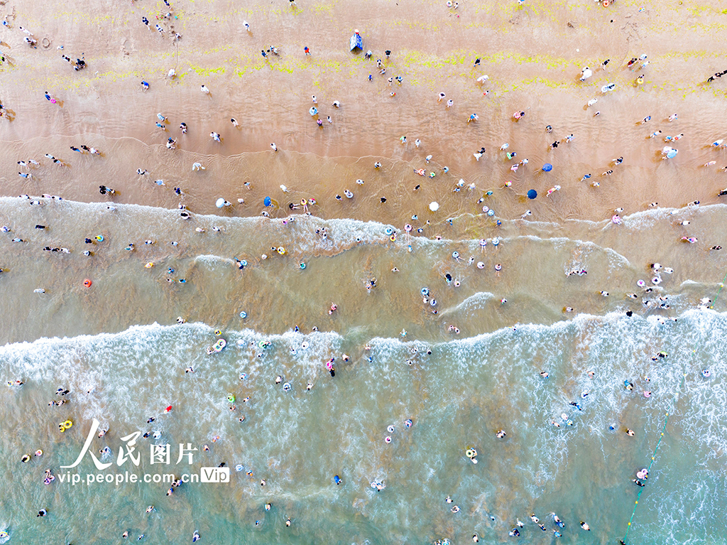 山东青岛：海水浴场乐享夏日清凉【5】