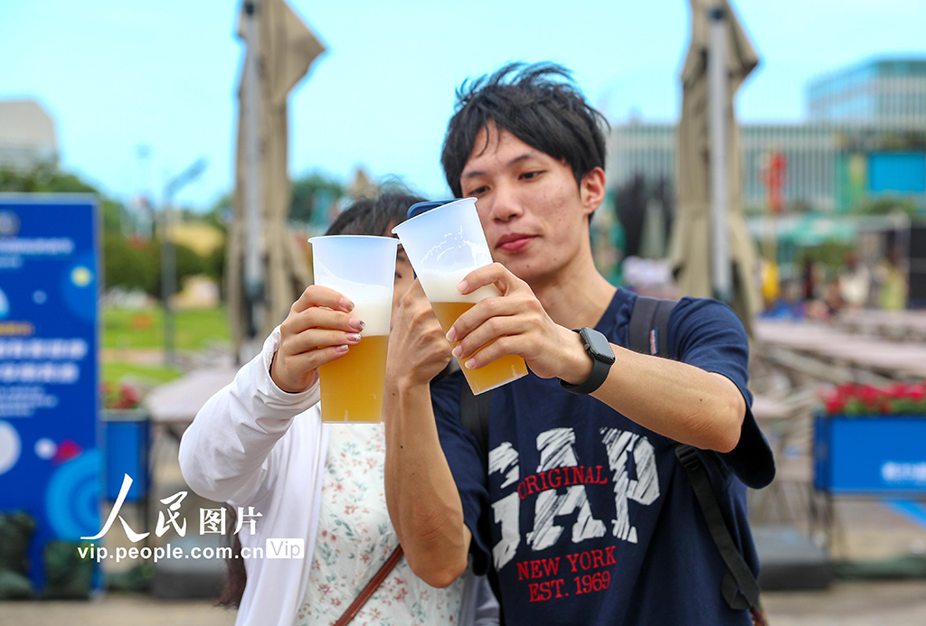 山东青岛：“啤酒交易所”打造消费新场景【4】