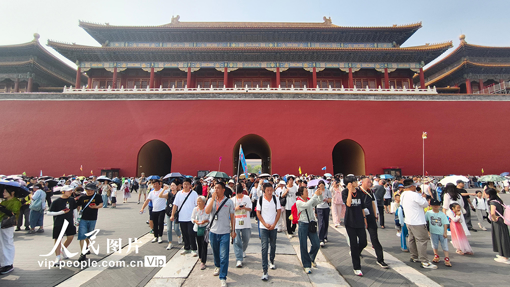 北京故宫博物院迎来暑期客流高峰【5】