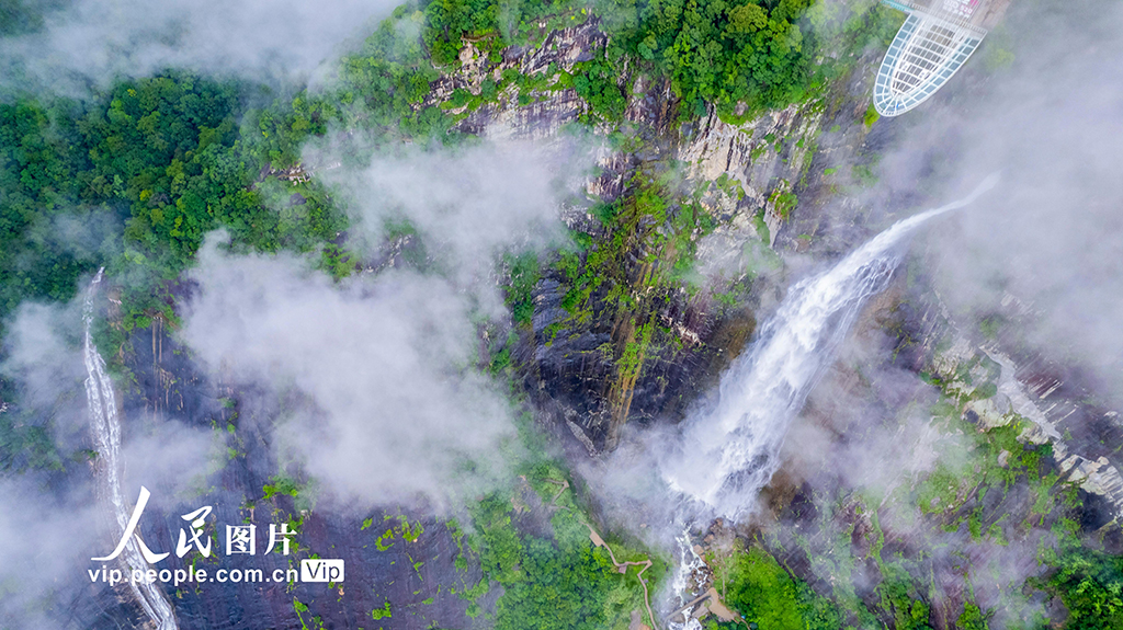 福建德化：岱仙瀑布气势磅礴【6】