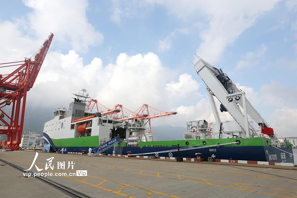 深远海绿色智能技术试验船“未来”号抵达江苏连云港【6】