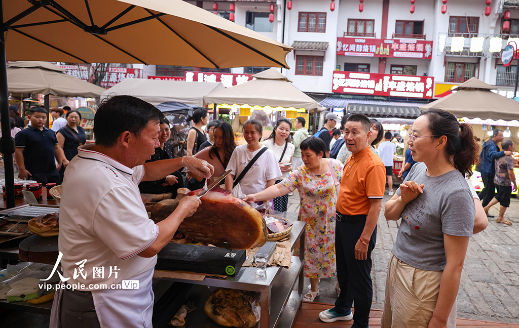 贵州六盘水古镇人气旺【6】