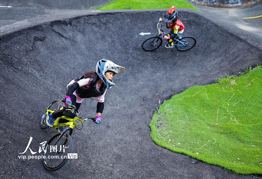 内蒙古呼和浩特：泵道骑行乐趣多【7】