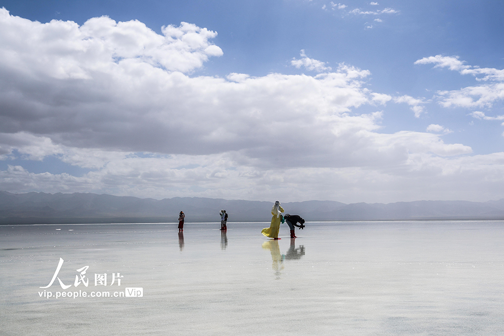 茶卡盐湖风景迷人【3】