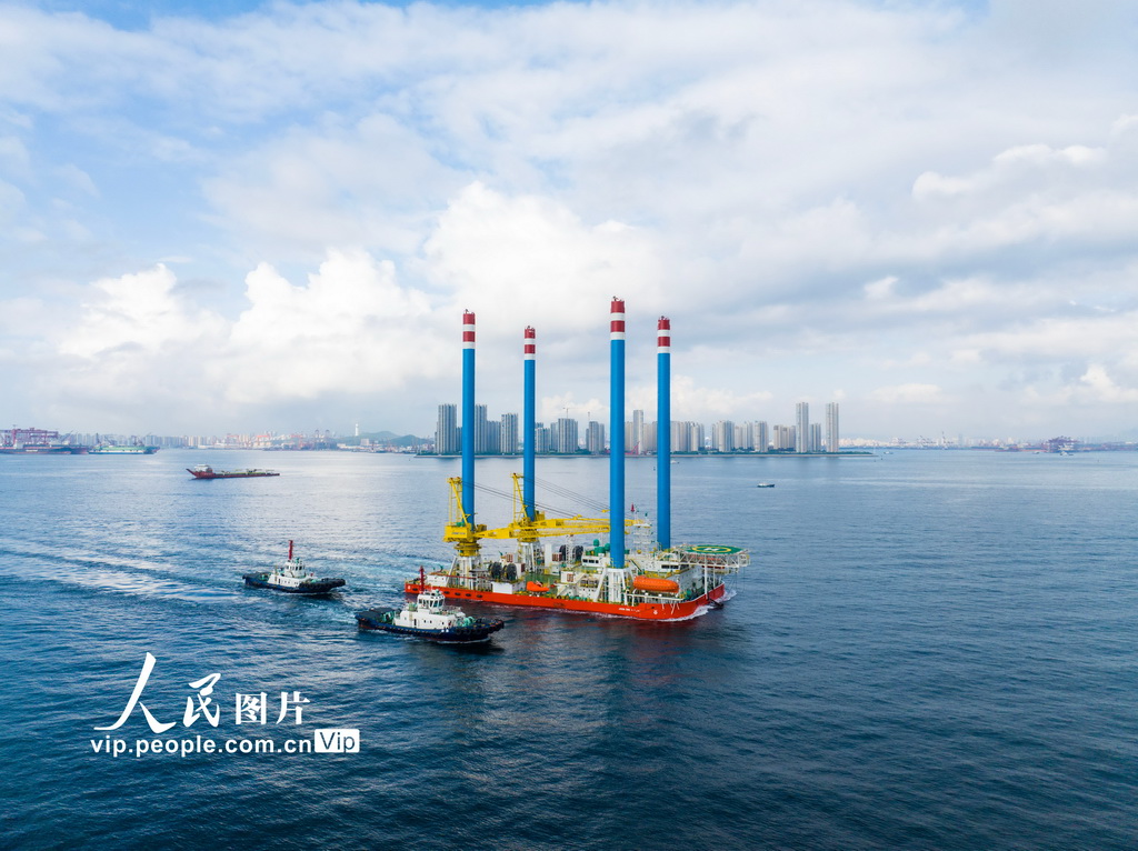 山东青岛：新一代浅吃水自升式海上作业支持平台顺利起航【4】