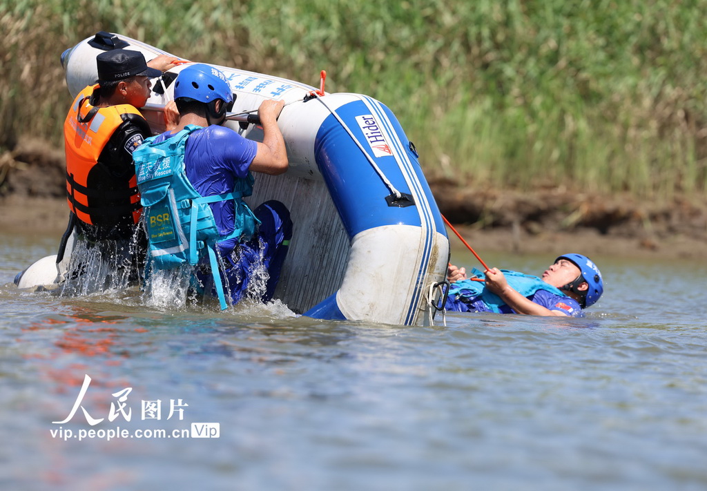 辽宁丹东：开展防汛救援演练【2】