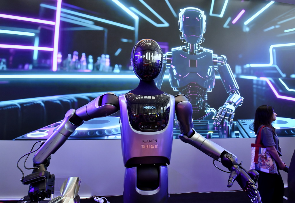 这是8月8日拍摄的2025世界机器人大会上展出的智能机器人。新华社记者 李欣 摄