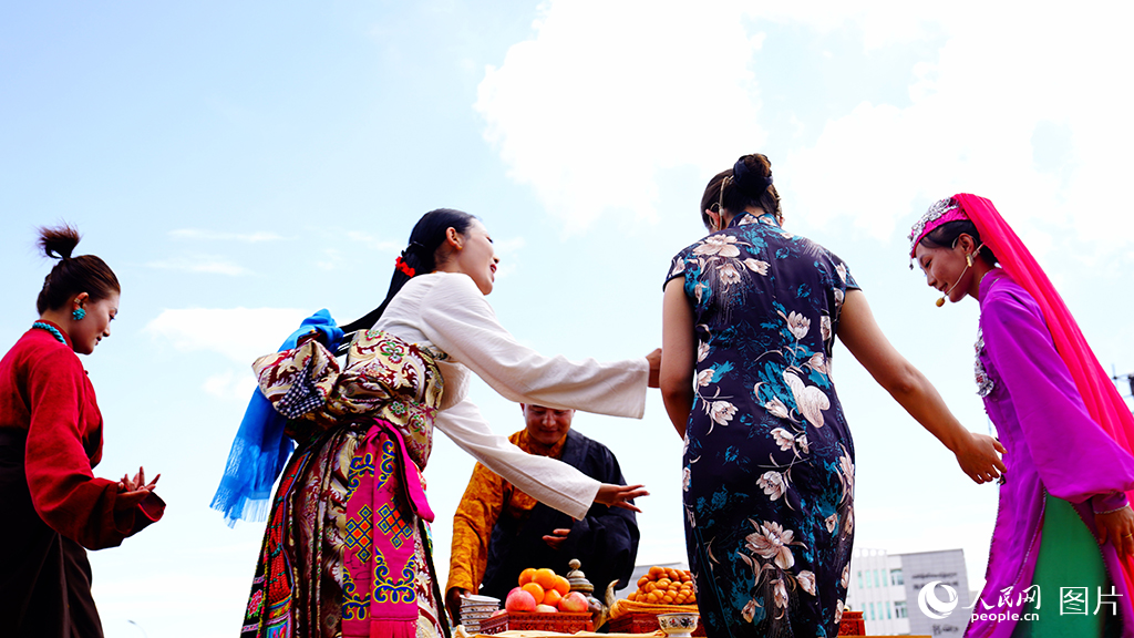 2025年藏族服饰文化艺术节盛大启幕【2】