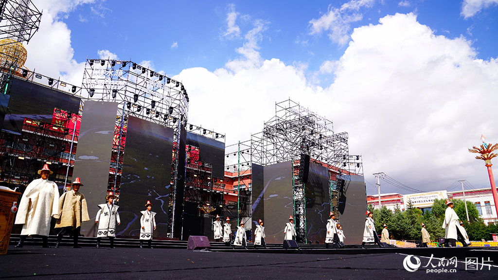 2025年藏族服饰文化艺术节盛大启幕【7】