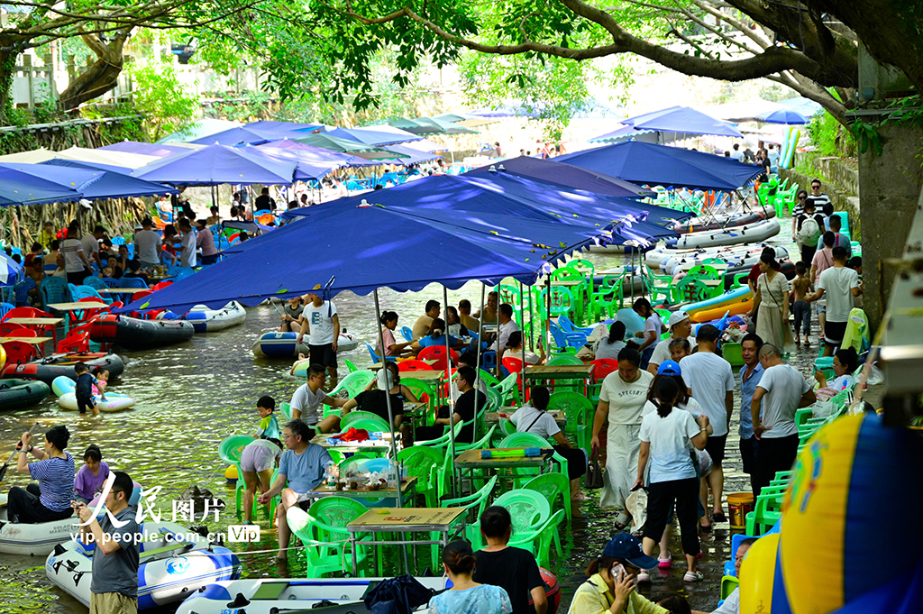 重庆：“凉”经济受热捧【2】