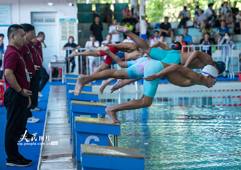海南琼海:中小学生奋“泳”竞技【5】